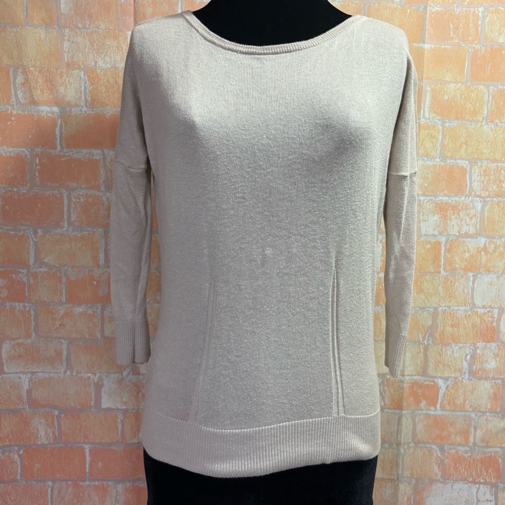 Ann Taylor‎ Back Button Sweater